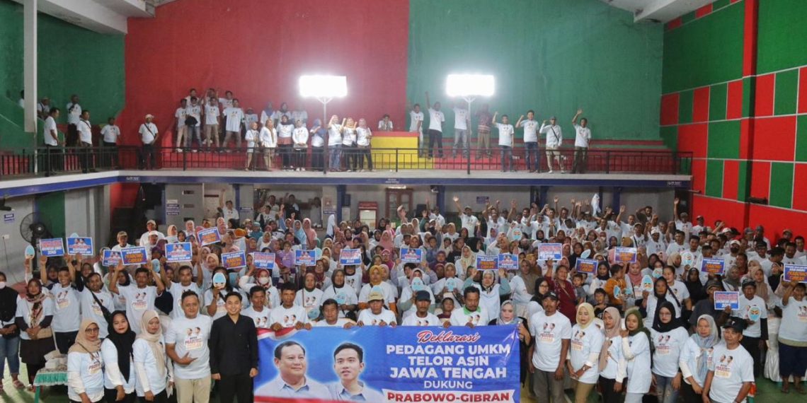 Prabowo-Gibran Raup Dukungan Perajin Telur Asin dan UMKM Jateng