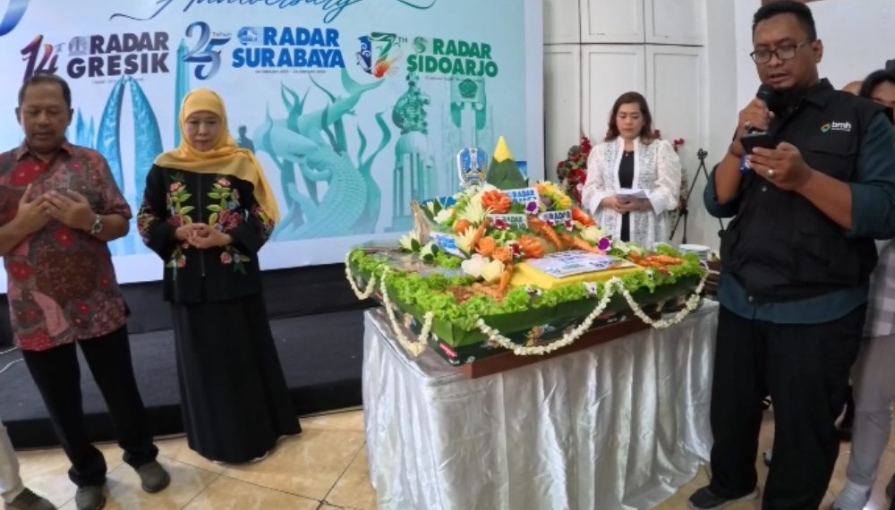 Hadir di Milad Radar Surabaya, Sidoarjo dan Gresik, Manager BMH Sidoarjo Ust Abdul Karim Didapuk Pimpin Doa