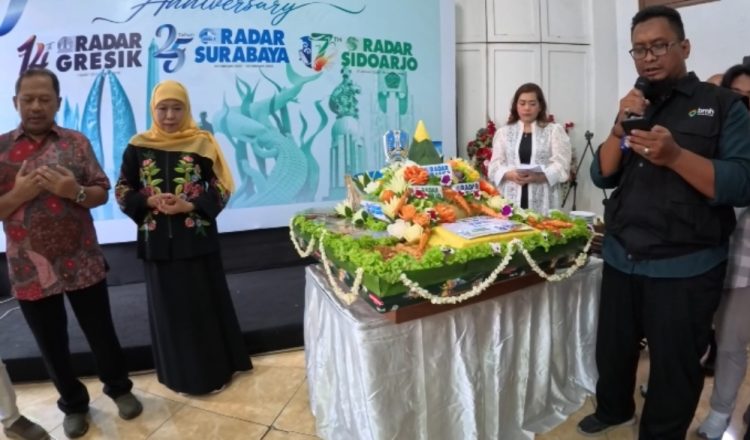 Hadir di Milad Radar Surabaya, Sidoarjo dan Gresik, Manager BMH Sidoarjo Ust Abdul Karim Didapuk Pimpin Doa